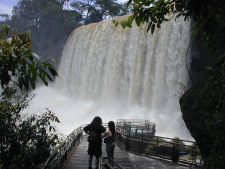 iguazu falls argentina dec 2000-2 020sml.jpg